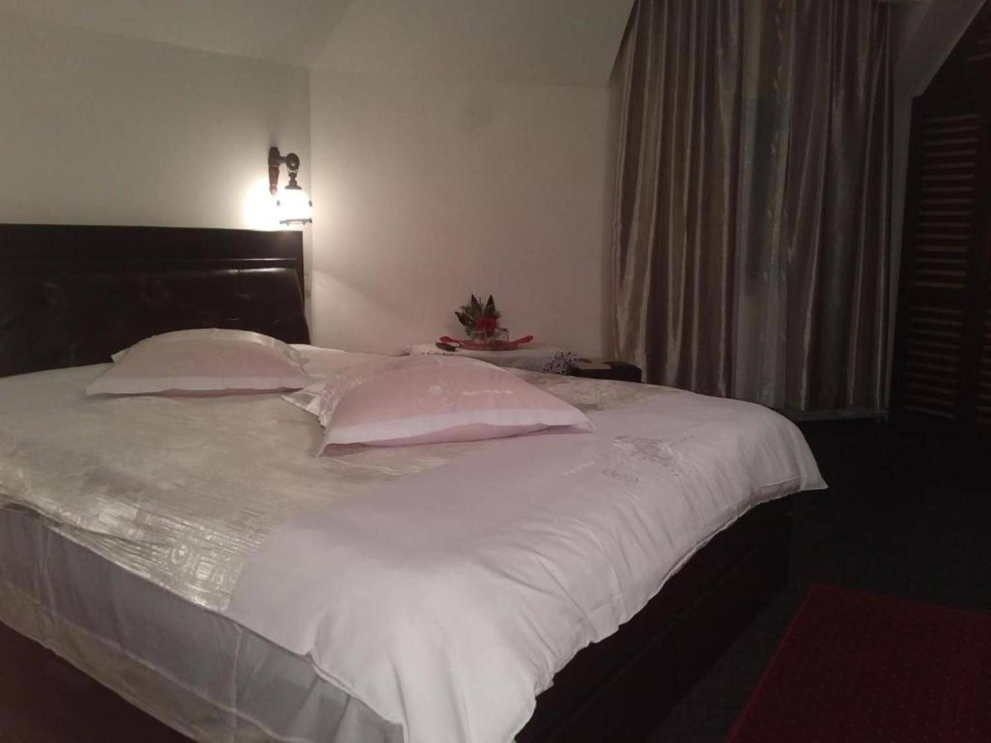 Pensiunea Millenium Sibiu With Parking - Motorcycle Friendly Travel Routes מראה חיצוני תמונה