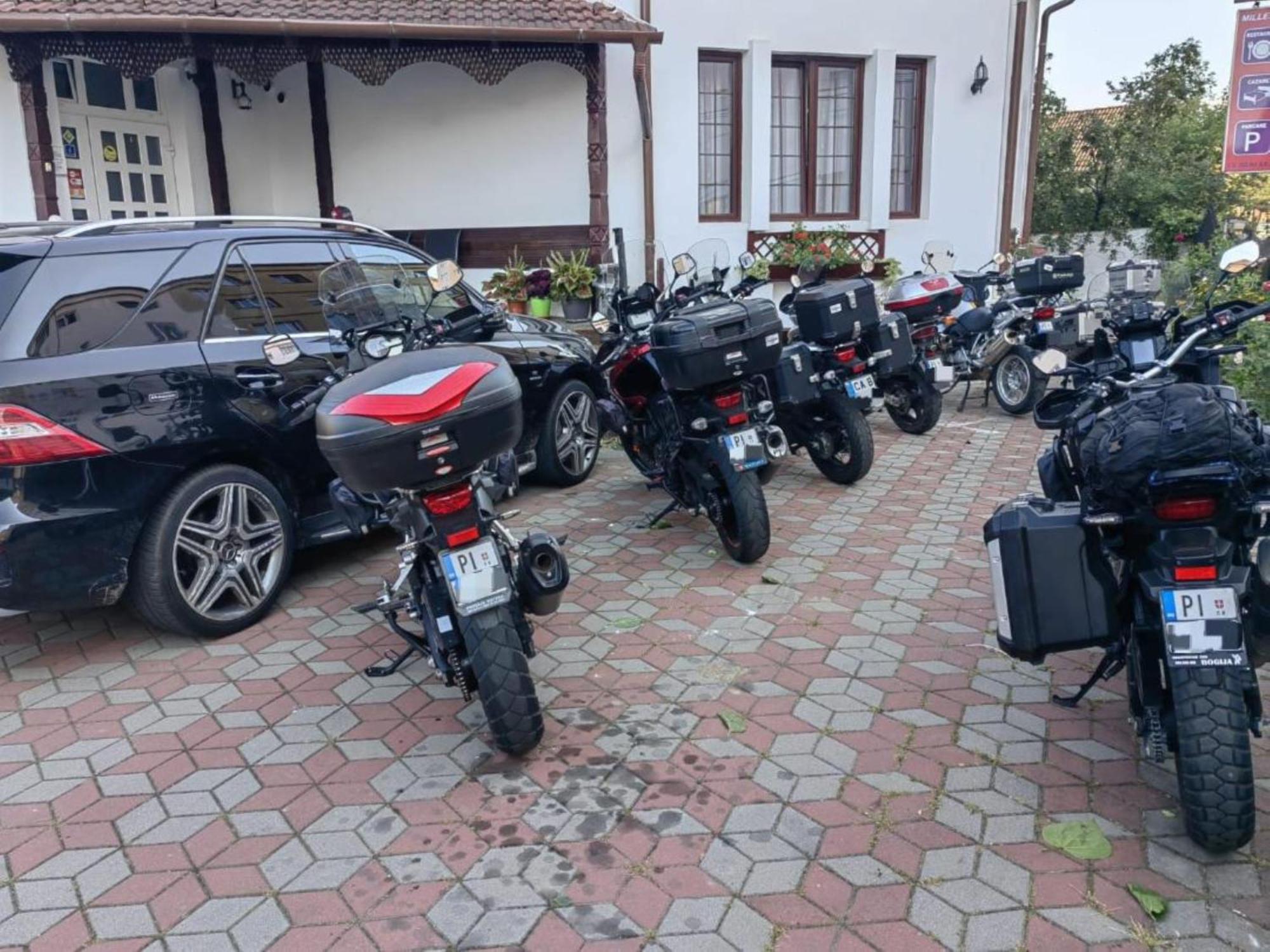 Pensiunea Millenium Sibiu With Parking - Motorcycle Friendly Travel Routes מראה חיצוני תמונה