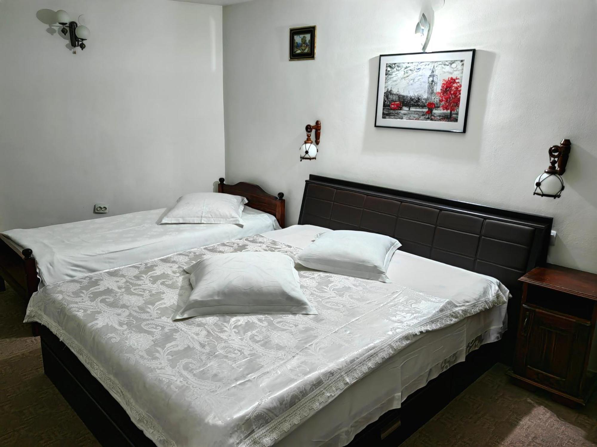 Pensiunea Millenium Sibiu With Parking - Motorcycle Friendly Travel Routes מראה חיצוני תמונה